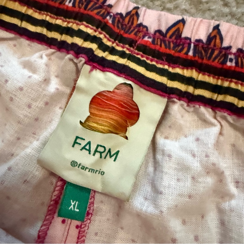 FARM Rio pink linen button up and shorts set (2 pieces) in Macaw Scarf XL - Picture 7 of 13